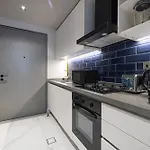 Cozy Studio Steps From Dubai Mall & Burj Khalifa
