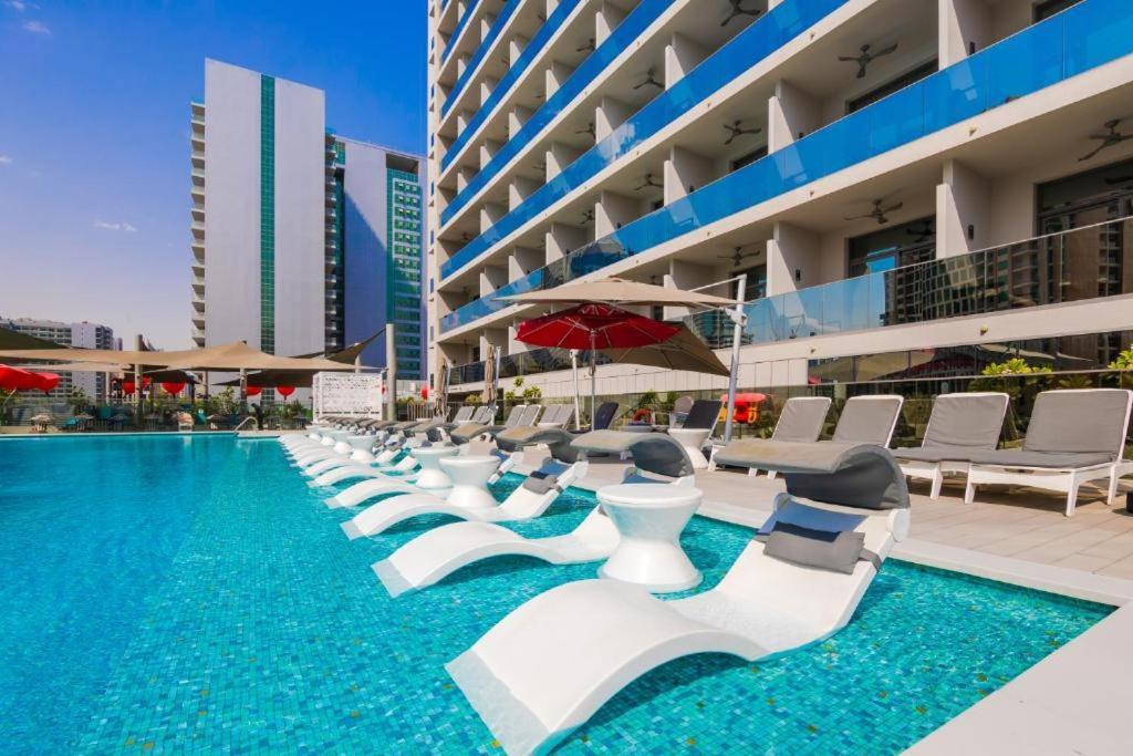 Apartment Cozy Steps From Mall & Burj Khalifa Dubai