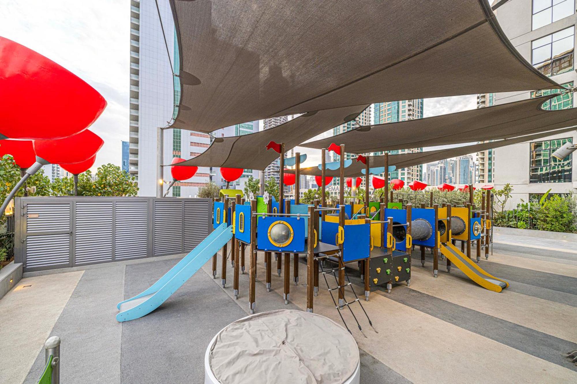 Apartment Cozy Steps From Mall & Burj Khalifa *