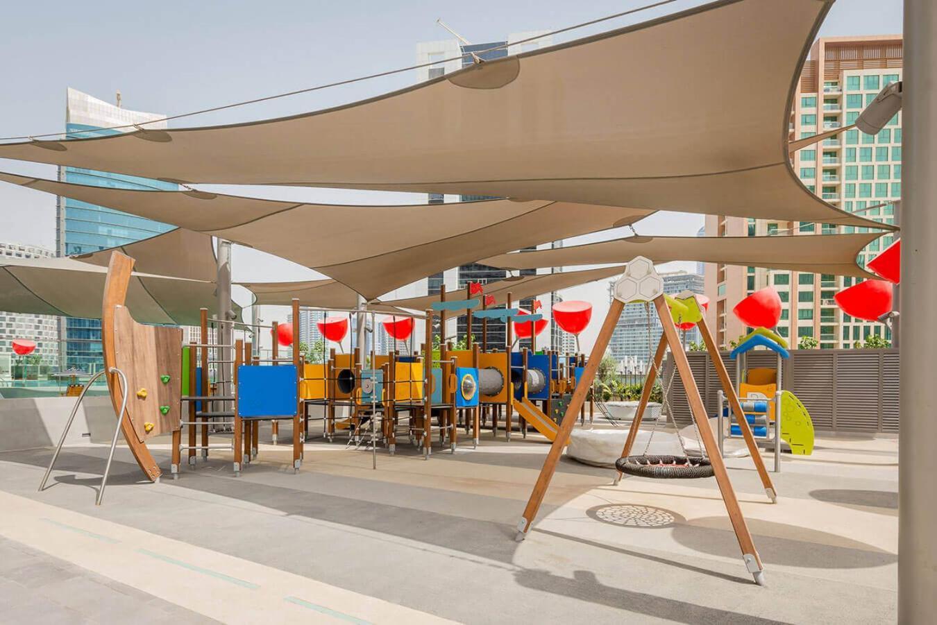 Cozy Steps From Mall & Burj Khalifa Dubai