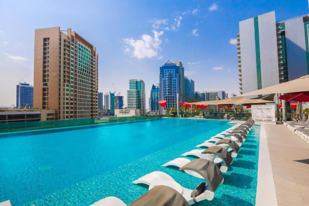 Cozy Steps From Mall & Burj Khalifa *