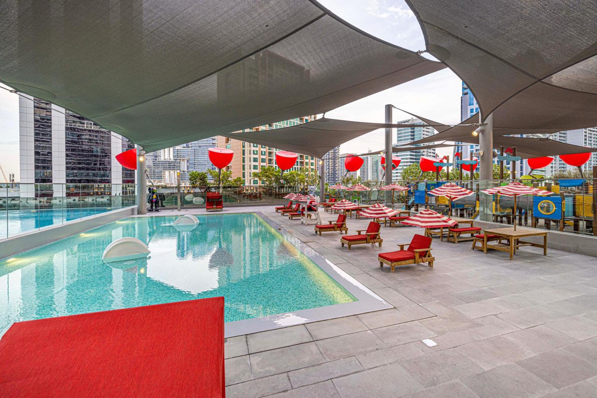 Apartment Cozy Steps From Mall & Burj Khalifa
