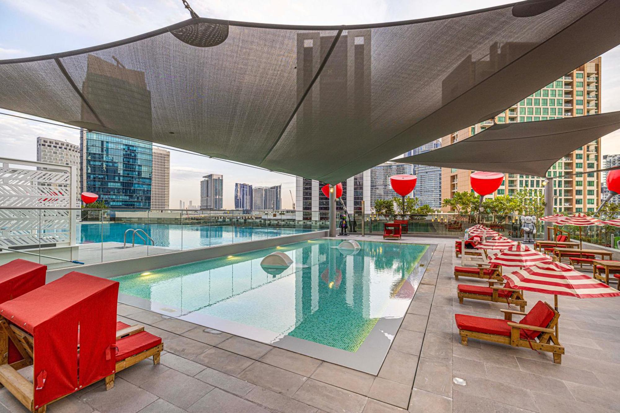 Cozy Steps From Mall & Burj Khalifa Apartment *