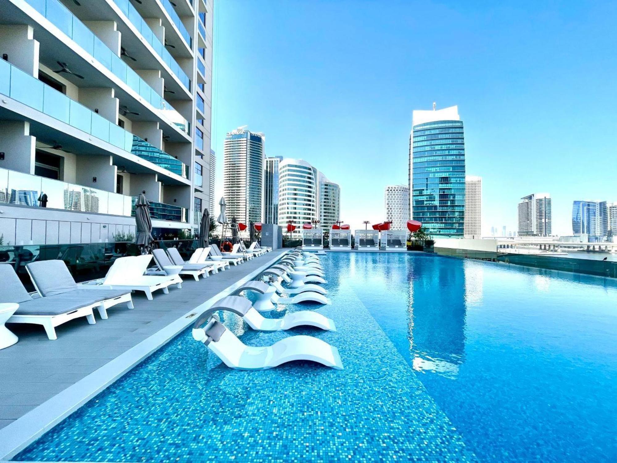 Cozy Steps From Mall & Burj Khalifa Apartment