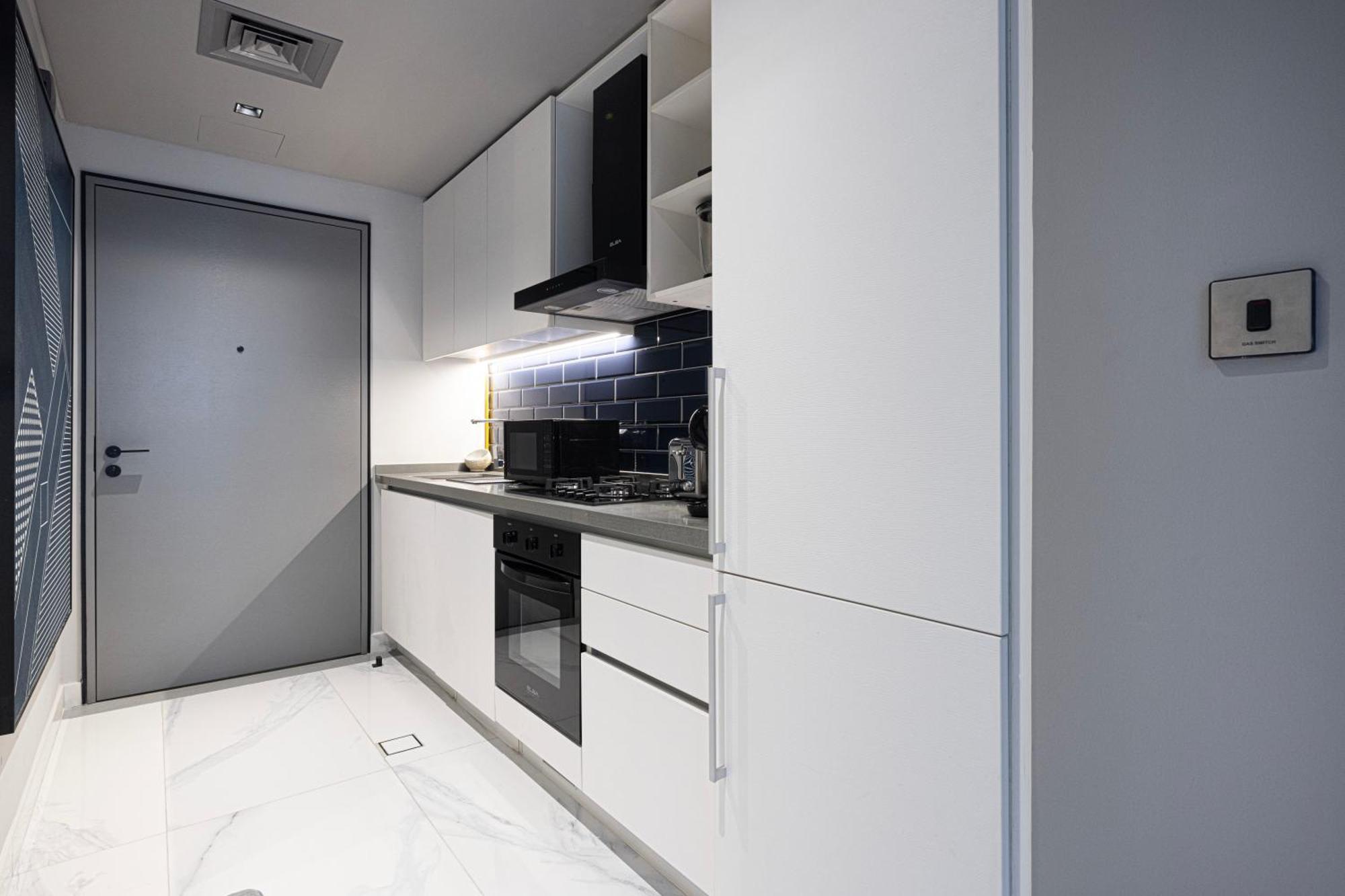 Apartment Cozy Steps From Mall & Burj Khalifa Dubai