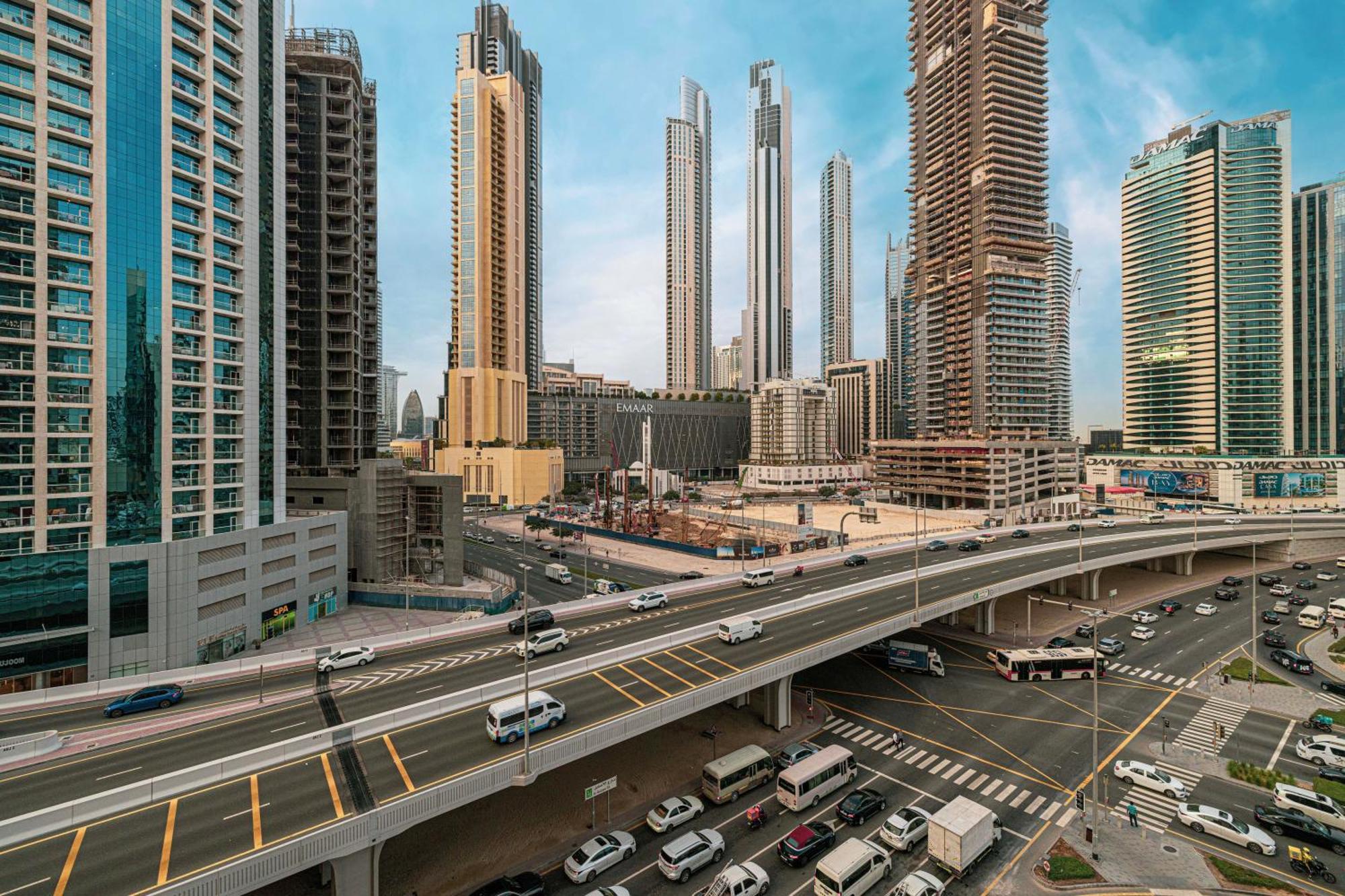 Cozy Steps From Mall & Burj Khalifa * Dubai